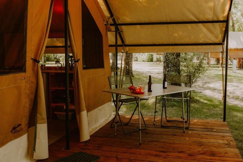 Camping Onlycamp Les Deux Rives Ланьон Экстерьер фото